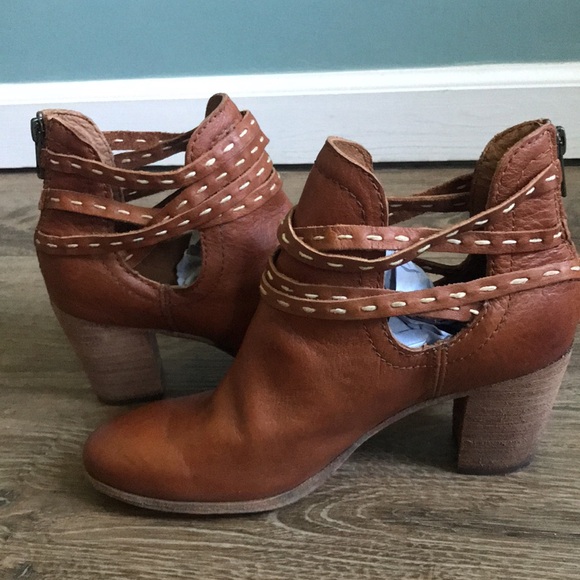 Frye Naomi Pickstitch Shooties Boots Whiskey  7.5M  ankle,boho, western, rustic - Picture 10 of 10